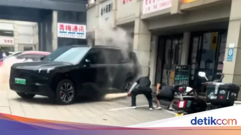 Mobil PHEV Lynk & Co 900 Terbakar di Hangzhou, Dealer Tuding Powerbank