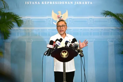 Zulhas Bantah Pertemuan Prabowo-Ketum Parpol Bahas RUU Pemilu: Hoaks atau Manuver?