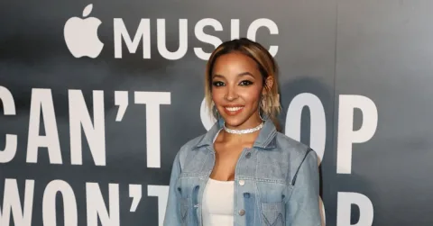 Tinashe Tetapkan Standar Baru untuk Konser Pembuka: Hanya untuk Artis yang Paham Visi Dirinya