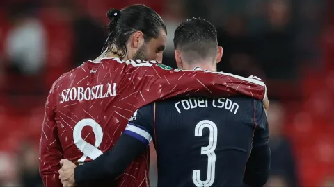 Liverpool dan Seni Berburu Pemain Murah: Dari Robertson ke Ngumoha