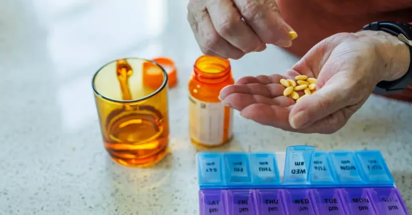 Study Identifies 24 Drug Combinations Triggering Dangerous 'Cascades' in Older Adults