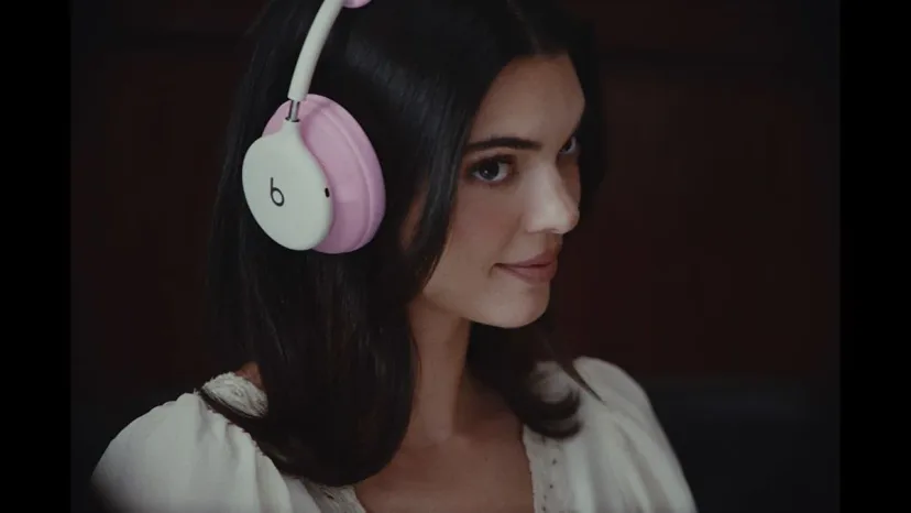 Beats 360: Headphone Kustom Pertama dengan Bantalan Tukar, Kendall Jenner Jadi Wajah