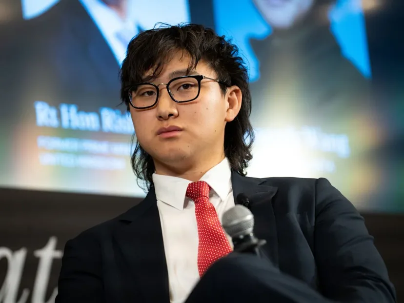 Alexandr Wang dan 'Meriam Tweet' Meta: Strategi Anti-PR yang Guncang Peta AI Global