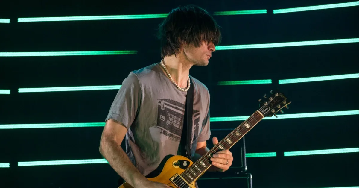 Jonny Greenwood Akui Dulu 'Canggung' dan 'Malas' Bermain Gitar di Awal Karier Radiohead