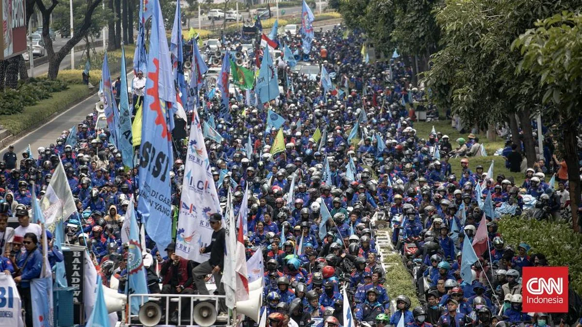 Buruh Kepung Bundaran HI, Desak RUU Perlindungan Ketenagakerjaan Segera Dibahas