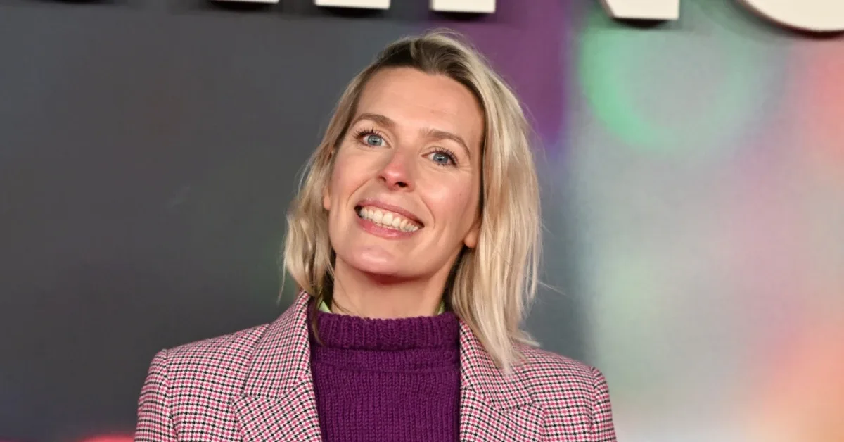 Sara Pascoe Ungkap Alasan Sebenarnya Hengkang dari Great British Sewing Bee: 'Mereka Ganti Saya dengan Wanita Lebih Muda'