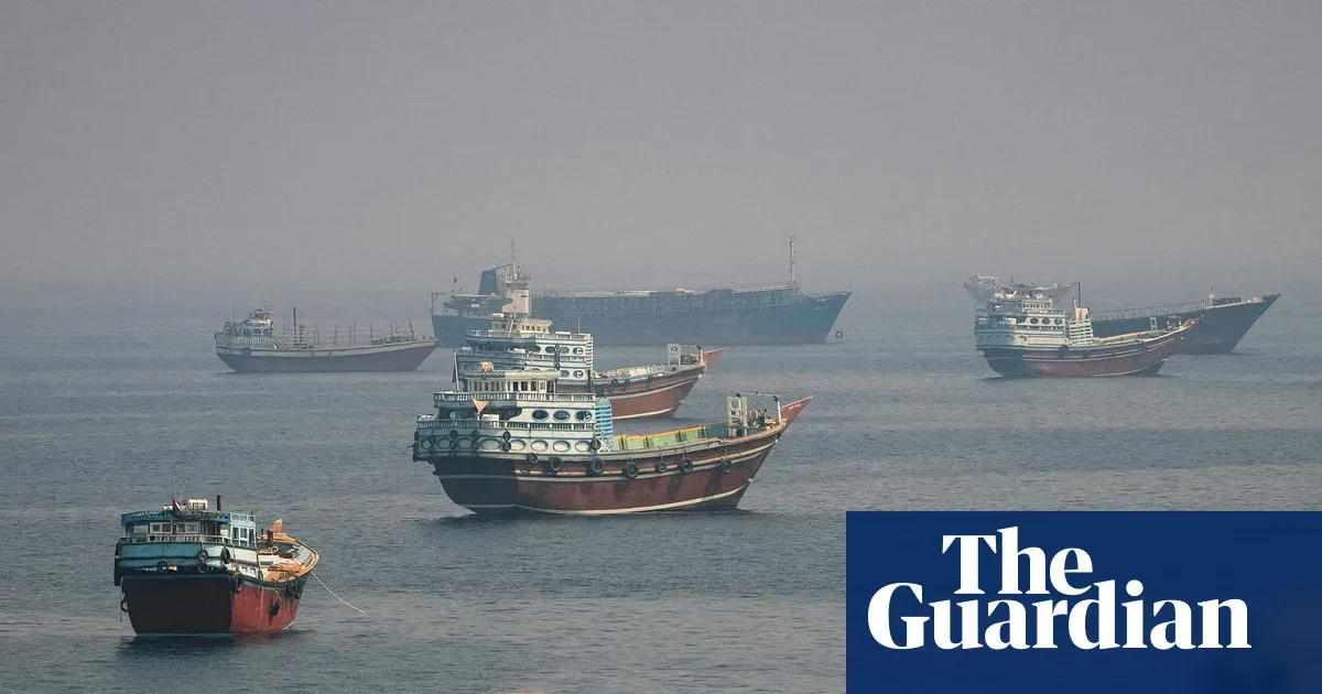 Iran Tawarkan Buka Selat Hormuz dalam Enam Hari, AS Diminta Cabut Sanksi Minyak