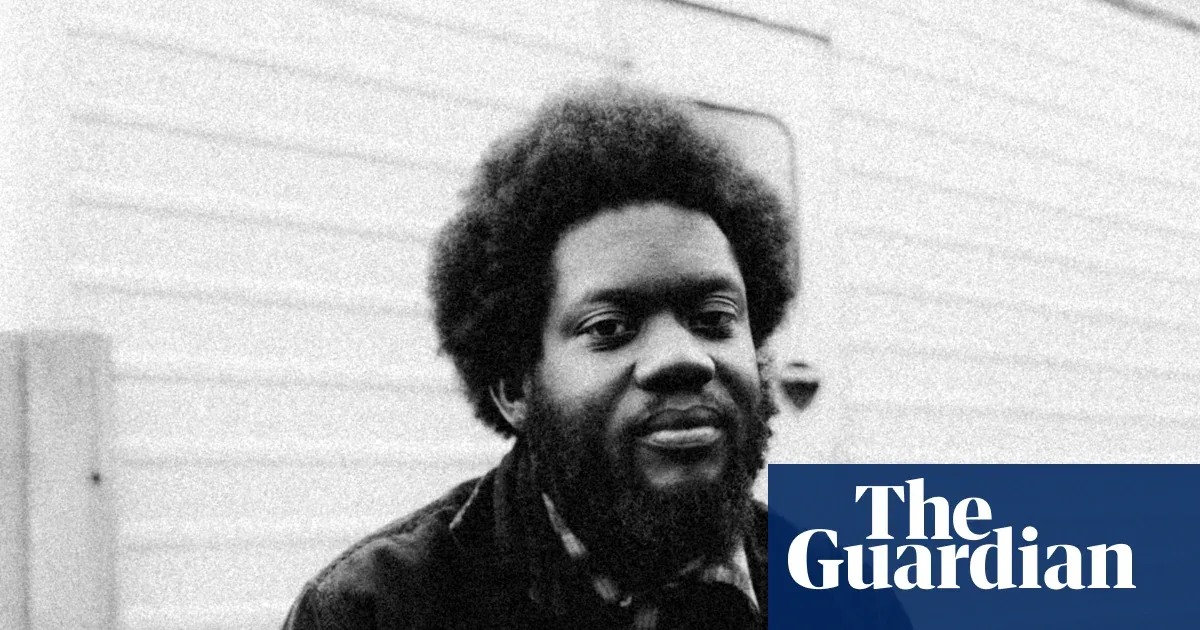 Michael Kiwanuka Buka Suara soal Stroke yang Hampir Merenggut Kariernya