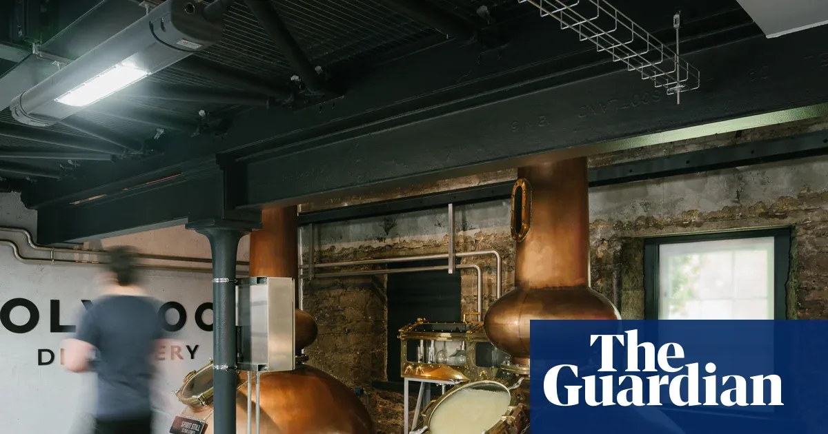 Industri Scotch Whisky Terhenti: 'Whisky Loch' Melimpah, Distilasi Dihentikan Sementara
