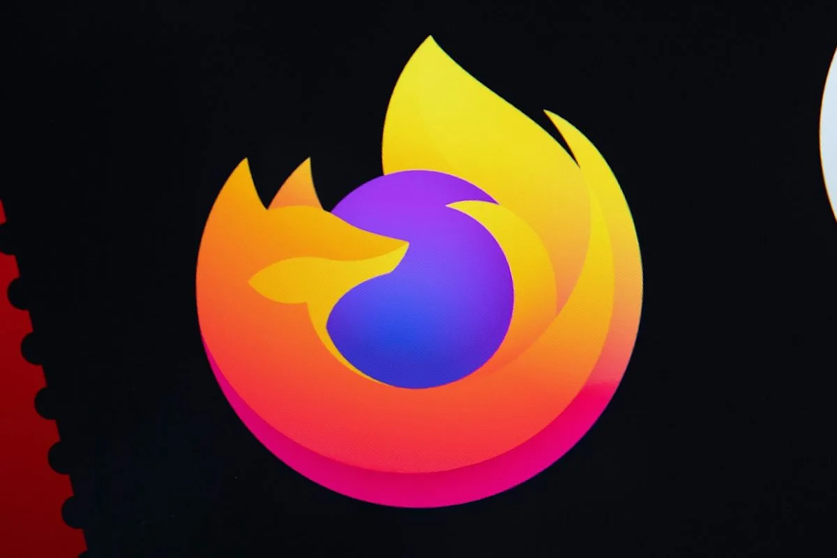 Firefox 157 Meluncur, Mozilla Tantang Dominasi Chrome dengan Desain Baru