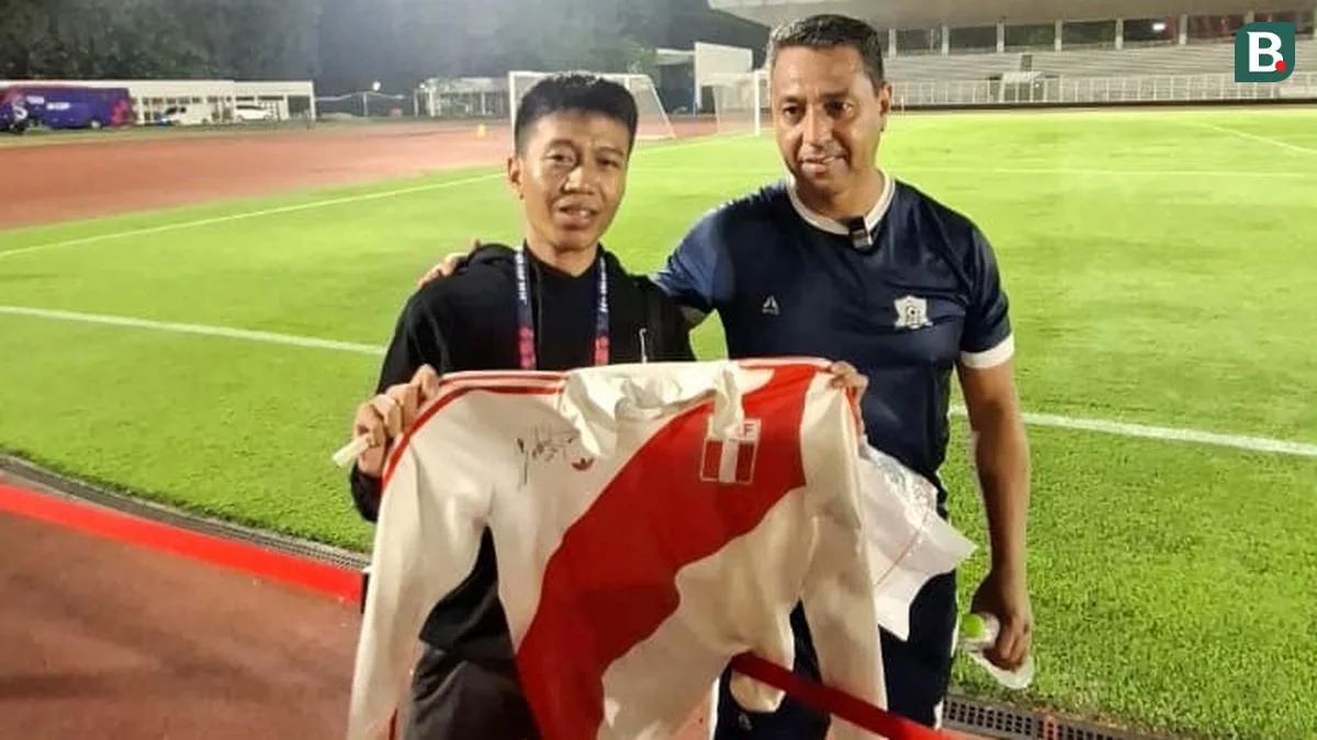 Nolberto Solano Bernostalgia di Jakarta: Jersey Peru Era 1970-an dan Tantangan Melatih Pakistan