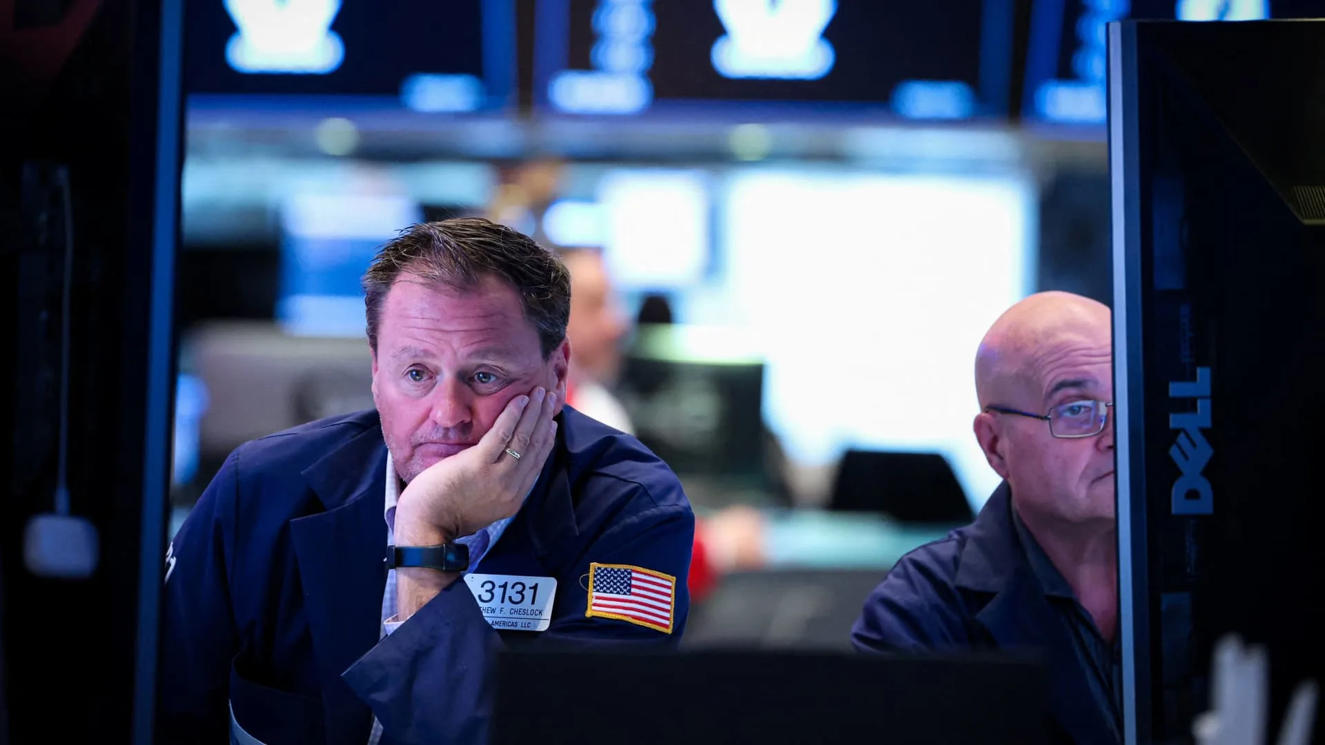Wall Street Dibayangi Yield Surat Utang 5,3%, Nasdaq Tetap Perkasa