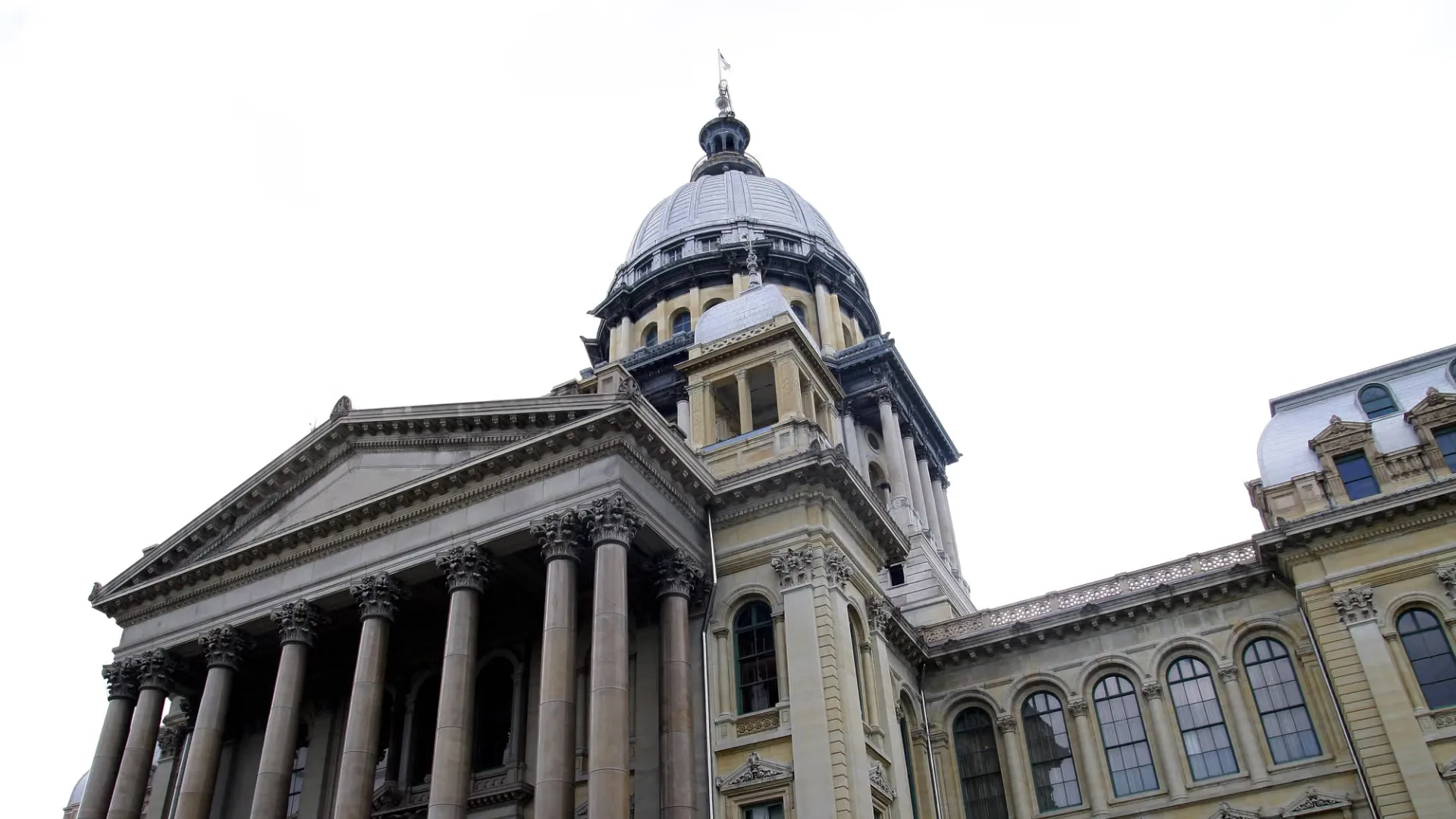 Illinois Tunda Pajak Kripto 0,2%, Industri Kripto Lanjutkan Pertarungan Hukum