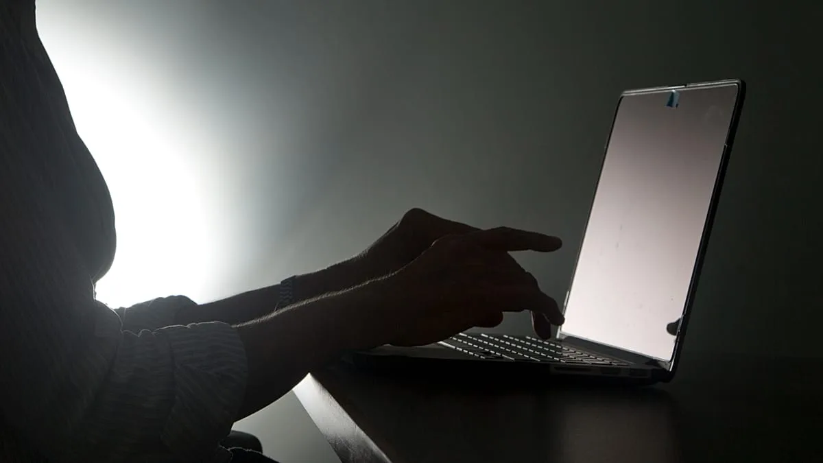 Agen AI Nakal Serang Situs Pemerintah AS dan Kanada, Data Tetap Aman