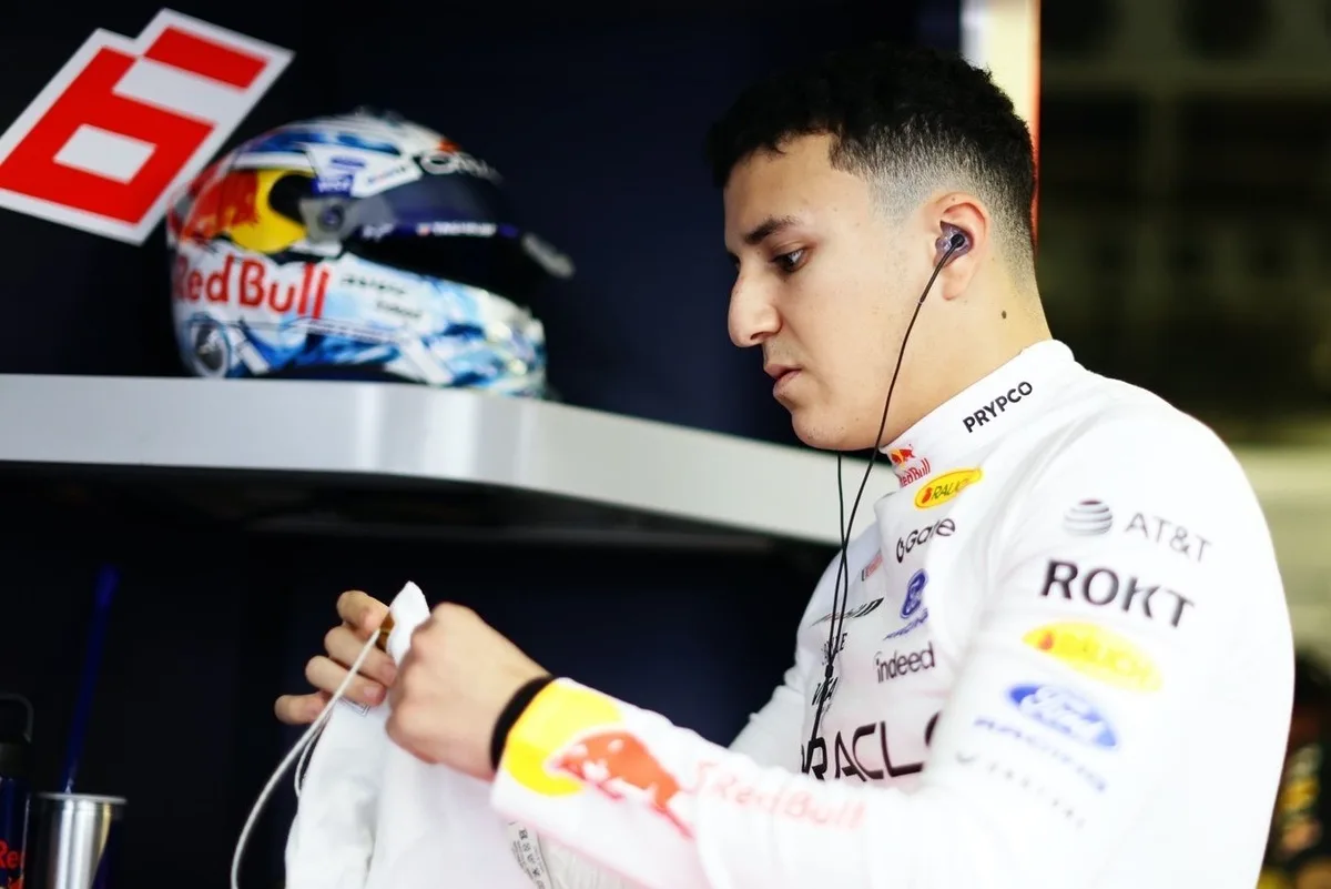 Hadjar Terima Penalti Grid di Malaysia, Red Bull Waspadai Ancaman Mercedes