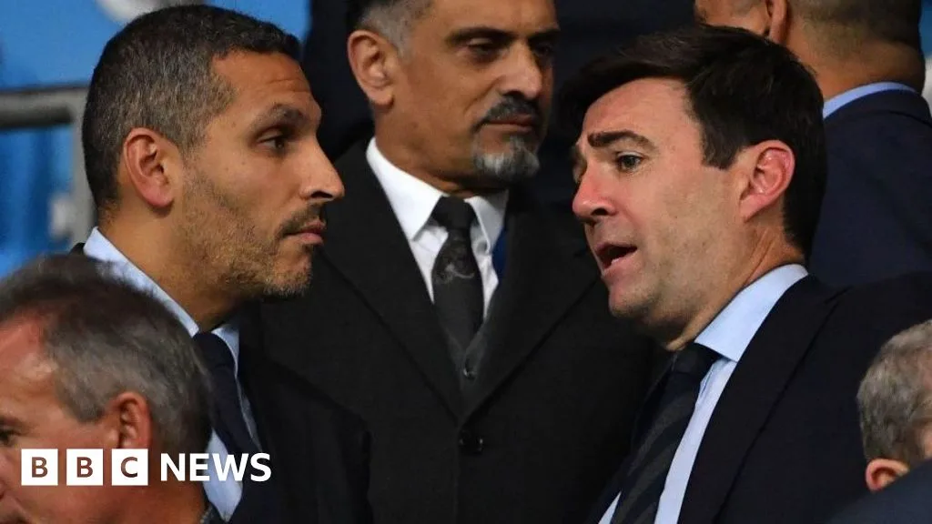 Komentar Burnham soal Man City Picu Polemik Politik dan Sepak Bola Inggris