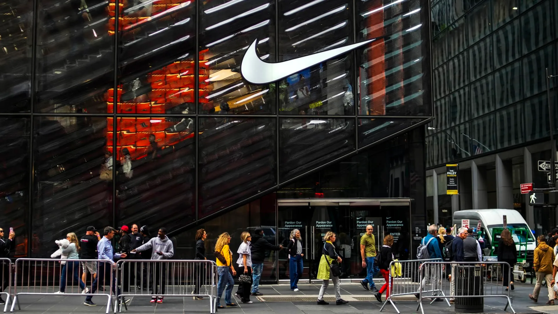 Nike Pangkas Pekerjaan dan Restrukturisasi, Sinyal Tekanan Global di Pasar Sepatu