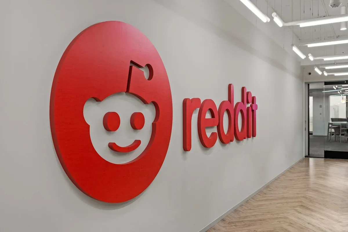 Reddit Tutup Pintu RSS dan API Publik, Internet Terbuka Makin Terkepung