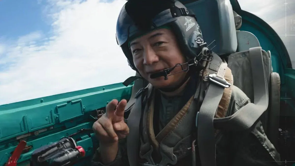 Setelah 30 Tahun, Direktur Ace Combat Akhirnya Terbang dengan Jet Tempur Sungguhan