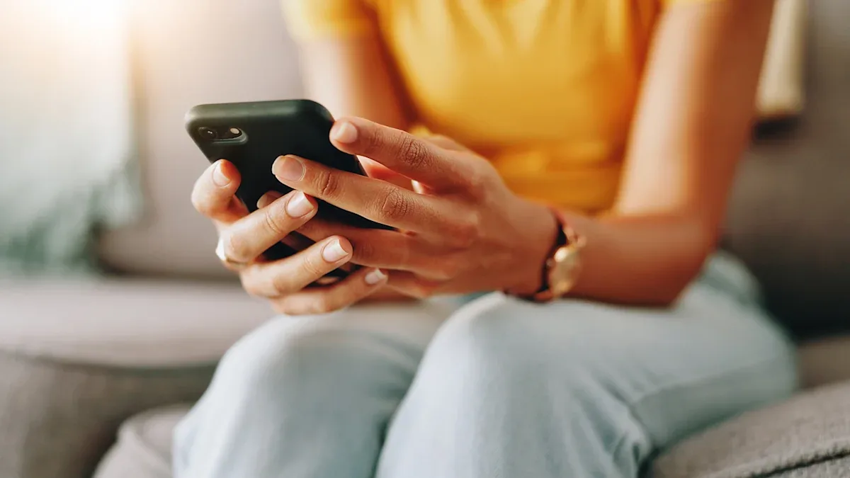 Modus Baru: Akun AI Palsu Tuduh Pasangan Selingkuh, Incar Korban Lewat WhatsApp