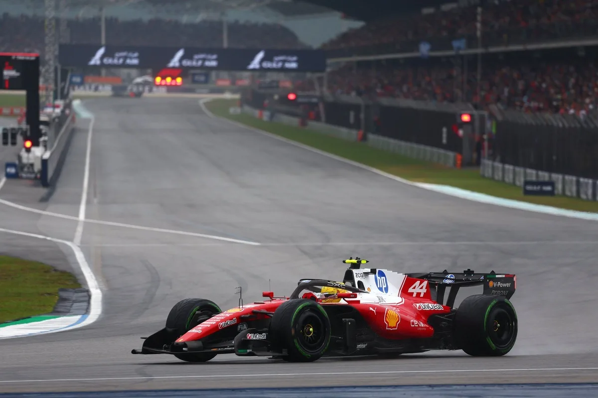FIA Ungkap Penyebab Mobil F1 Mati Mendadak di Lintasan Basah Malaysia
