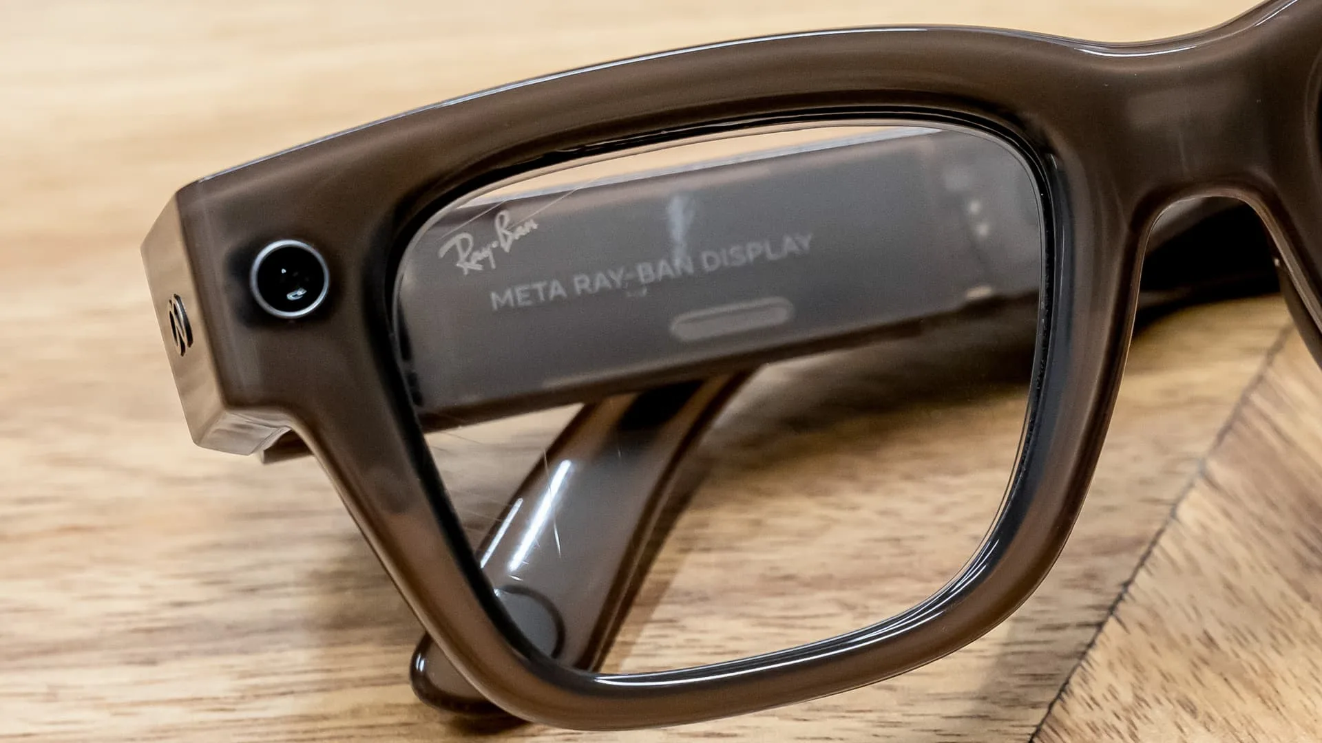 Oura Tunda IPO, AI Wearable Terjebak Krisis Privasi dan Desain