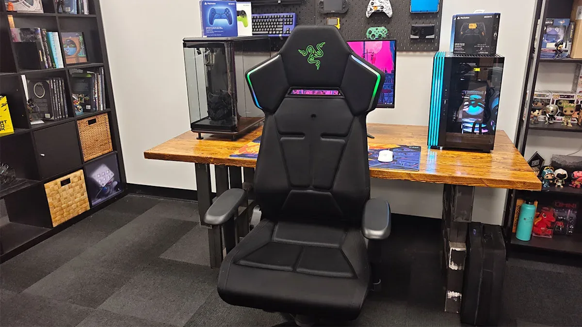 Razer Soma Chroma: Kursi Gaming RGB Pertama Razer, Nyaman Tapi Ada Kompromi