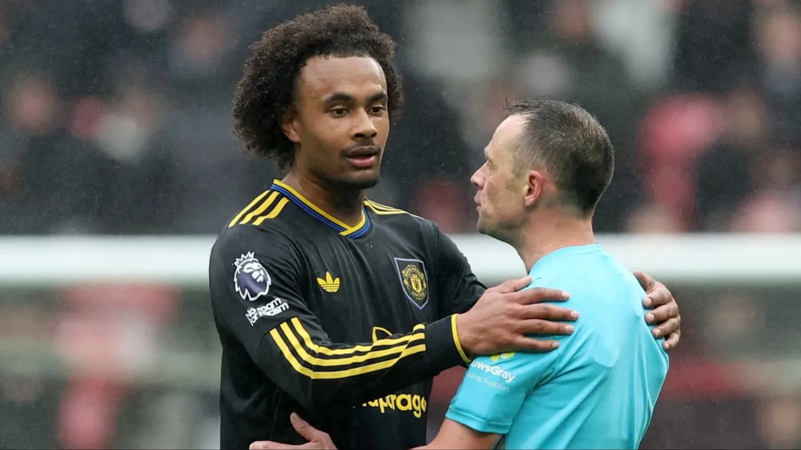 Zirkzee on the Brink, Man United Could Give the Stage to a 'New Rooney'