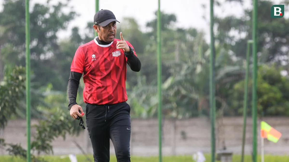 Tiga Pelatih Tumbang di Awal Pegadaian Championship: Nil Maizar Korban Terbaru