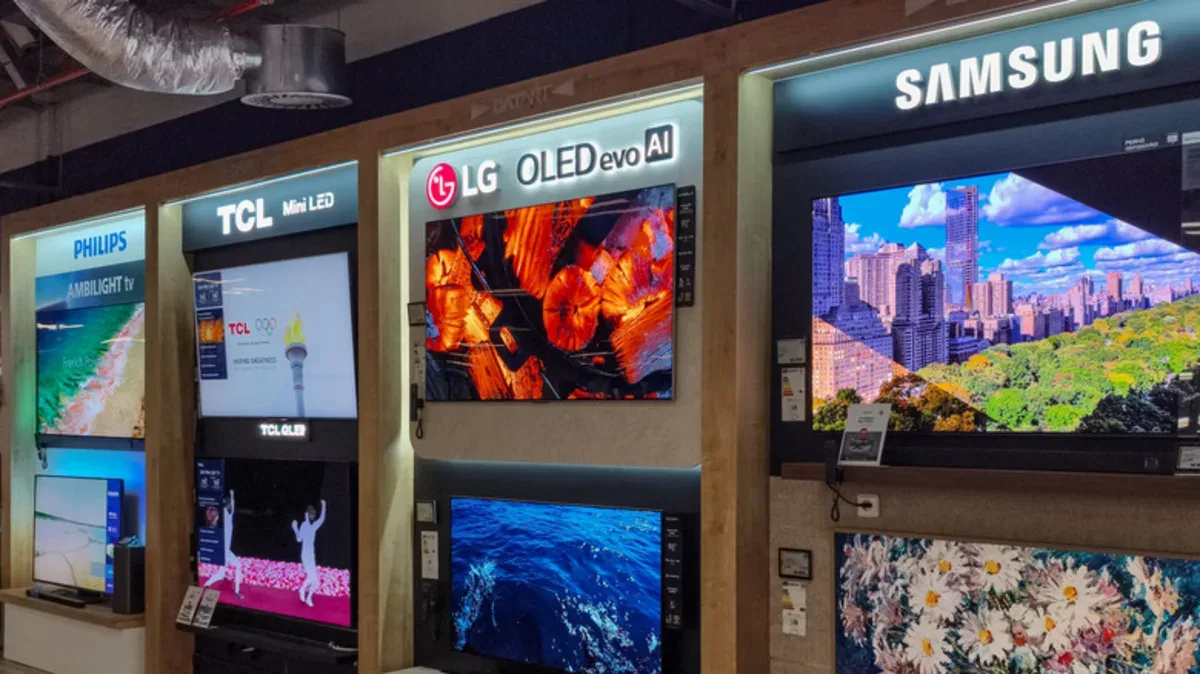 Warranty Tambahan untuk TV dan Laptop: Perlukah Dibeli atau Sekadar Jebakan Upsell?