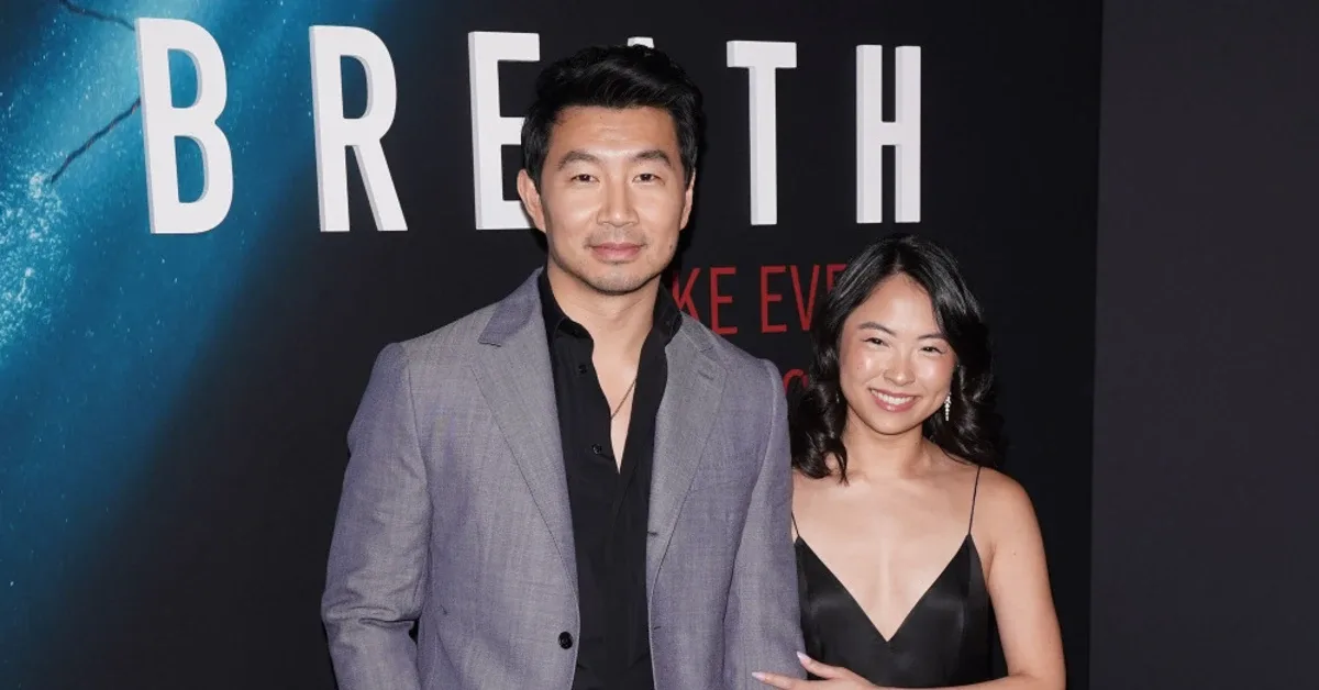 Simu Liu Resmi Menikah dengan Allison Hsu di Prancis, Setahun Setelah Lamaran di Paris