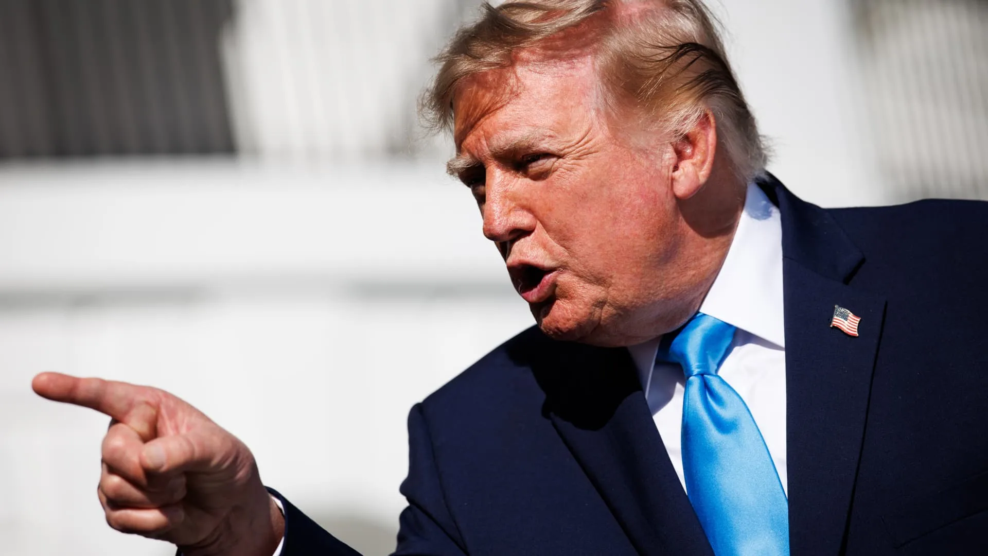 Trump Longgarkan Solar Merah demi Tekan Harga Diesel Jelang Pilkada AS
