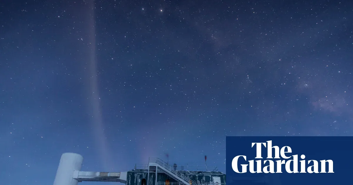 Nobel Fisika 2026 untuk Francis Halzen: Es Antartika Jadi Teleskop Neutrino