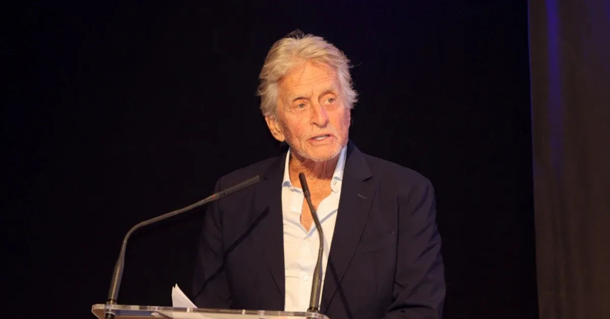 Michael Douglas Ungkap Rahasia Asmara di Memoar, Minta Restu Mantan Kekasih