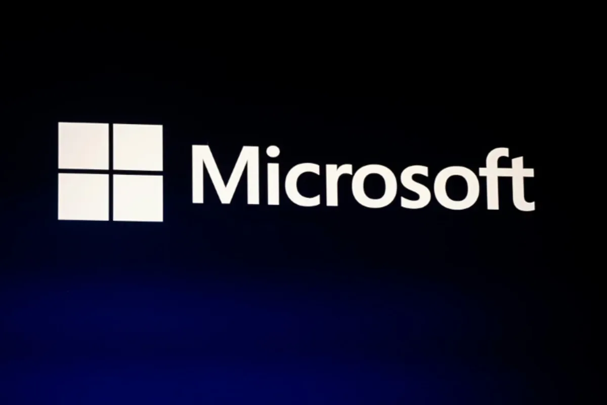 Microsoft Tantang Apple-Intel: Surface Ultra Rp40 Jutaan Pakai Chip AI Nvidia