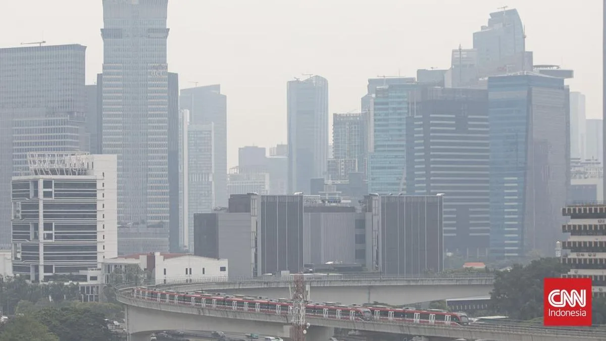 Jakarta Klaim Transportasi Publik Capai 92 Persen, Tapi Polusi PM2.5 Masih 6,8 Kali Lipat Ambang WHO
