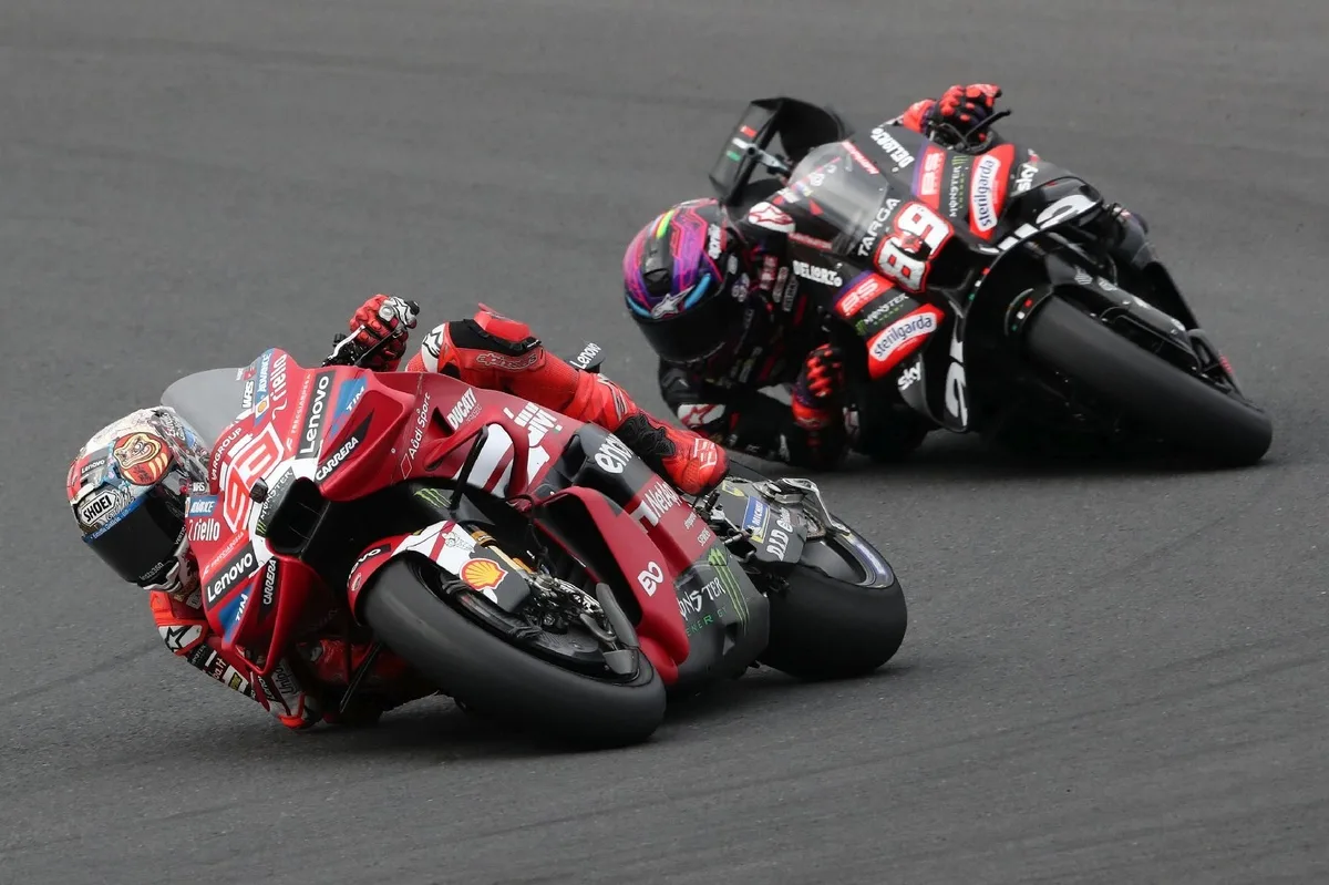 Aprilia Tantang Dominasi Ducati di MotoGP 2026: Rivola Sebut Kalahkan Marquez Tugas Terberat