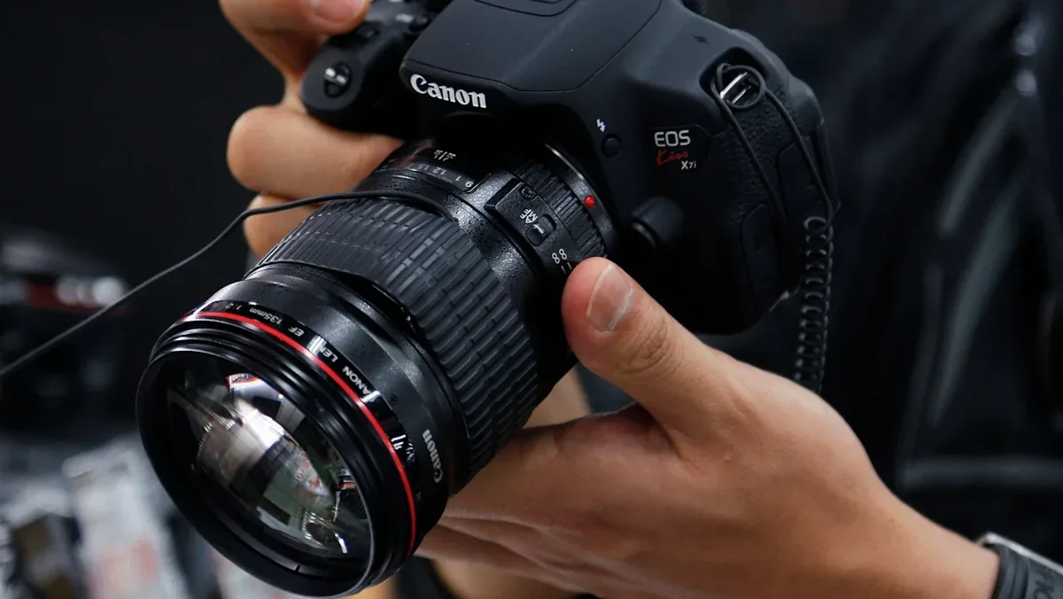 Canon Setop Perbaikan Lima Lensa Legendaris, Tertua dari 1996