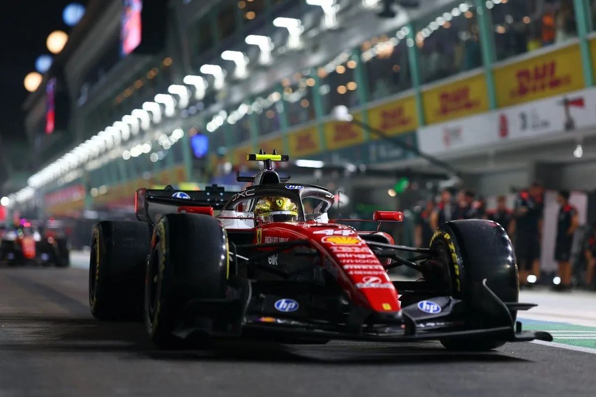 Hamilton Akui Salah Strategi di Kualifikasi Sprint Singapura, Ferrari Kehilangan Momentum