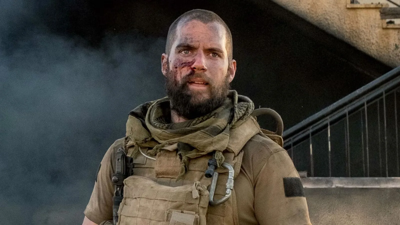 Mike Flanagan Pimpin Seri Warhammer 40K, Henry Cavill Tetap Terlibat
