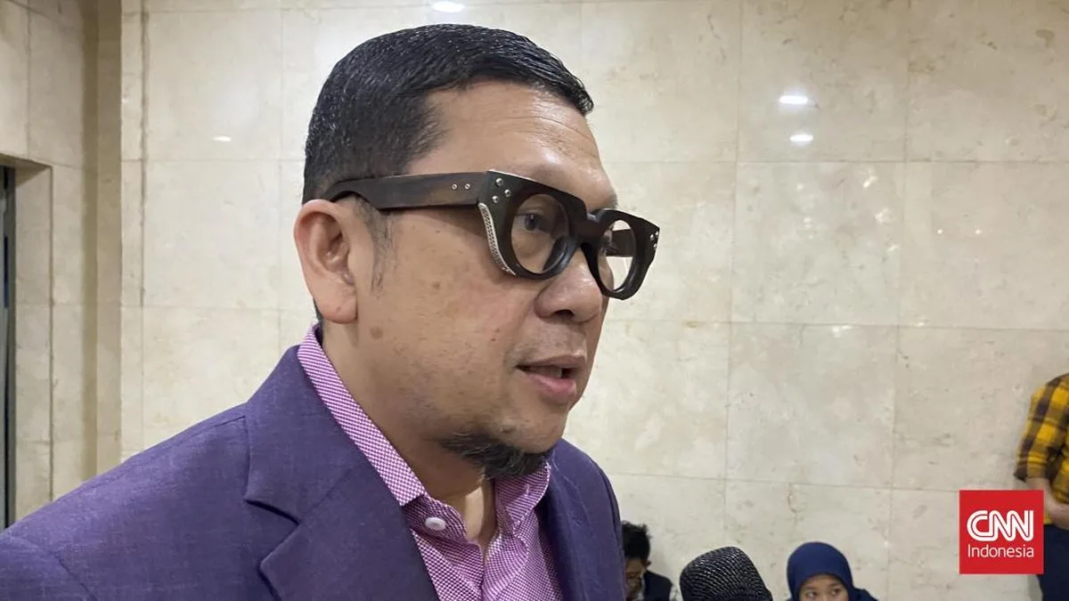 DPR Klaim Kantongi Bukti 'Pasal Gibran' Diselundupkan ke PKPU, KPU Bantah