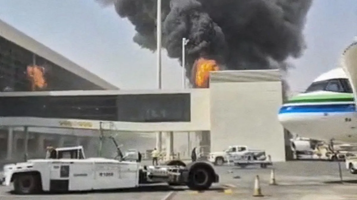 Serangan Houthi ke Bandara Saudi Tewaskan 21 Orang, Sejumlah Negara Larang Warganya Bepergian