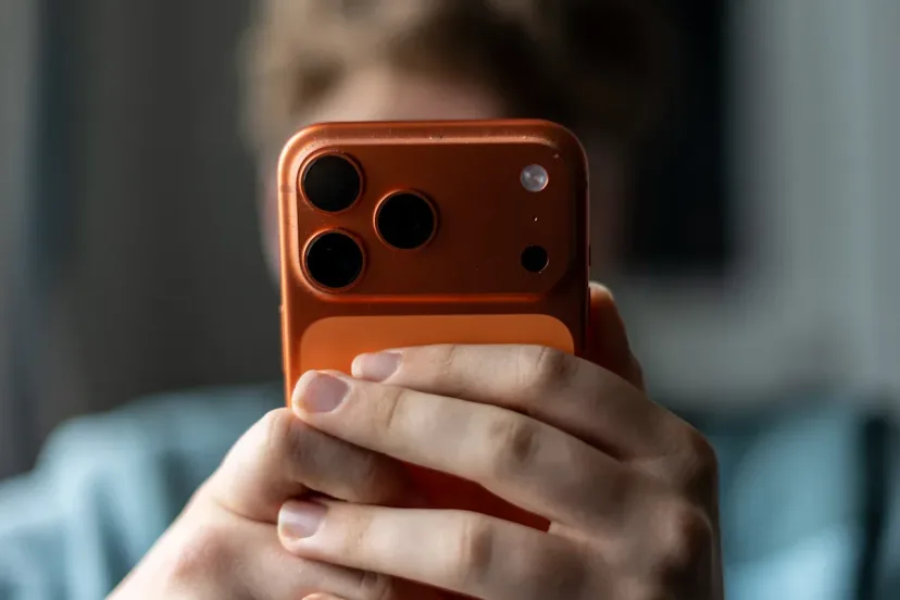 Survei AT&T: Gen Z Paling Sensitif soal 'Left on Read', tapi Paling Sabar Menunggu Layanan Pelanggan