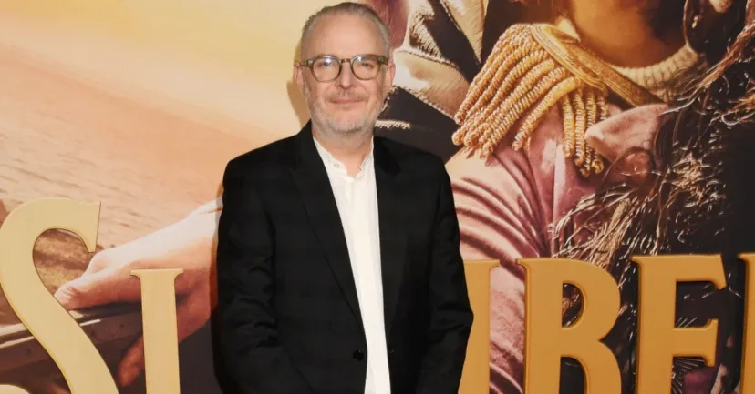 Francis Lawrence Garap Film Red Rising, Bawa Dystopia Mars ke Layar Lebar