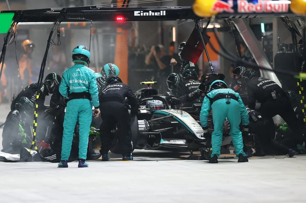 Mercedes Ungkap Kru Pit 'Darurat' di Singapura: Ada yang Baru Kembali ke Pit Stop Setelah 15 Tahun