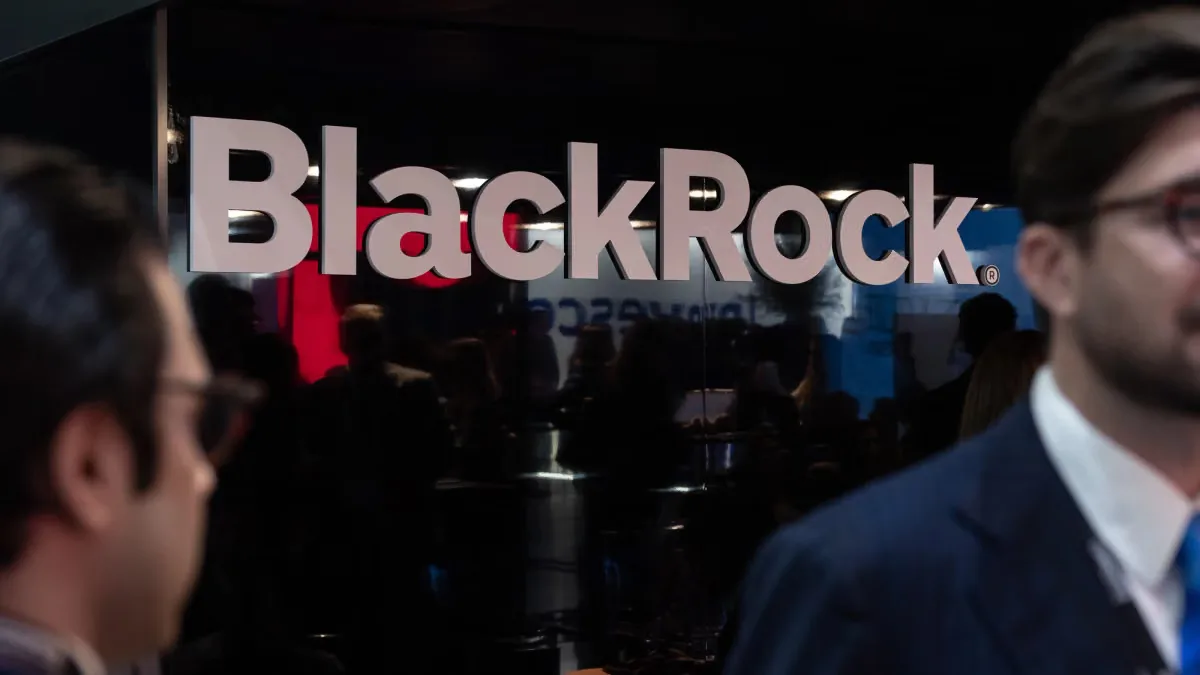 BlackRock Pursues Protected Bitcoin ETF: An Answer to Extreme Volatility?