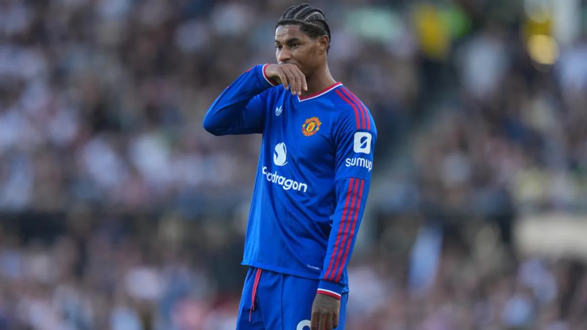 Rashford Returns to Old Trafford, but Carrick's Experiment Deemed a Failure