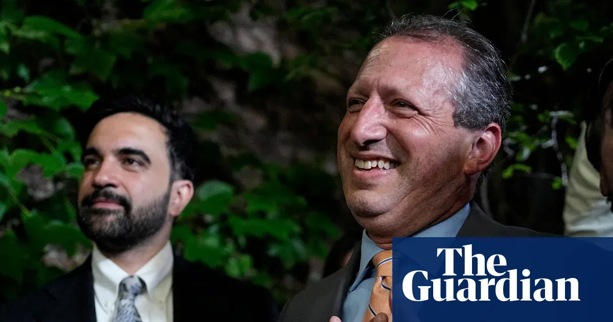 Puluhan Relawan Panen Zaitun Ditahan Militer Israel, Politikus New York hingga Rabi Ikut Diamankan