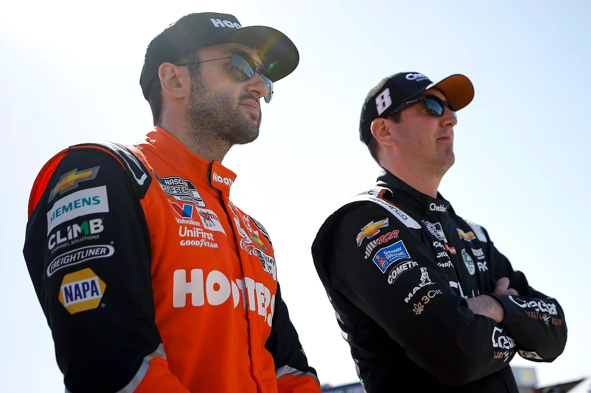 Chase Elliott Mundur dari Voting Most Popular Driver NASCAR, Dukung Kyle Busch Secara Anumerta