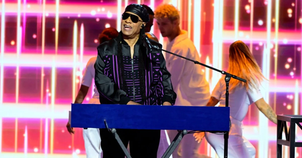 Stevie Wonder Gugat Mantan Tunangan yang Tinggal Gratis 38 Tahun di Rumahnya
